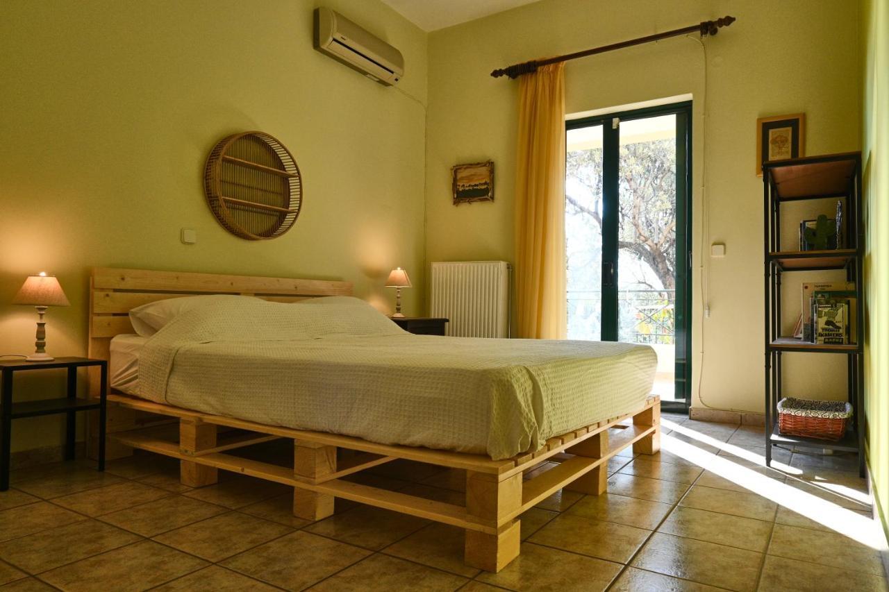 Pavlos' Cottage With Beach View Kórfos Esterno foto